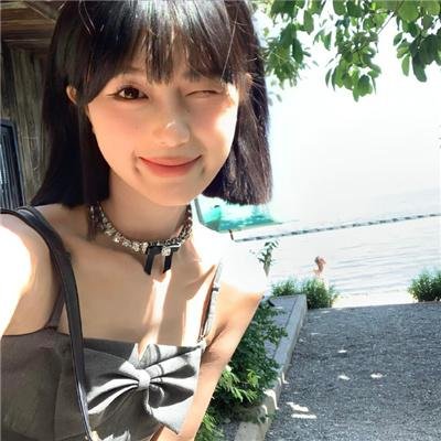 只有悲伤才是美丽的